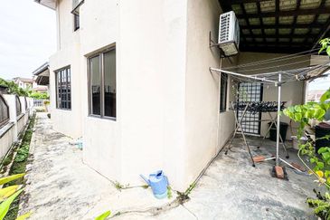 Bandar Tun Hussein Onn