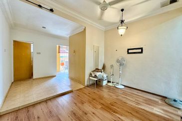 Jalan Suasana, Bandar Tun Hussein Onn