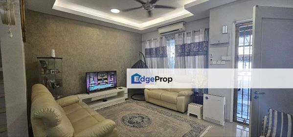 Double Storey Terrace, Paragon 202, Jalan LEP 1, Seri Kembangan, Selangor, Seri Kembangan