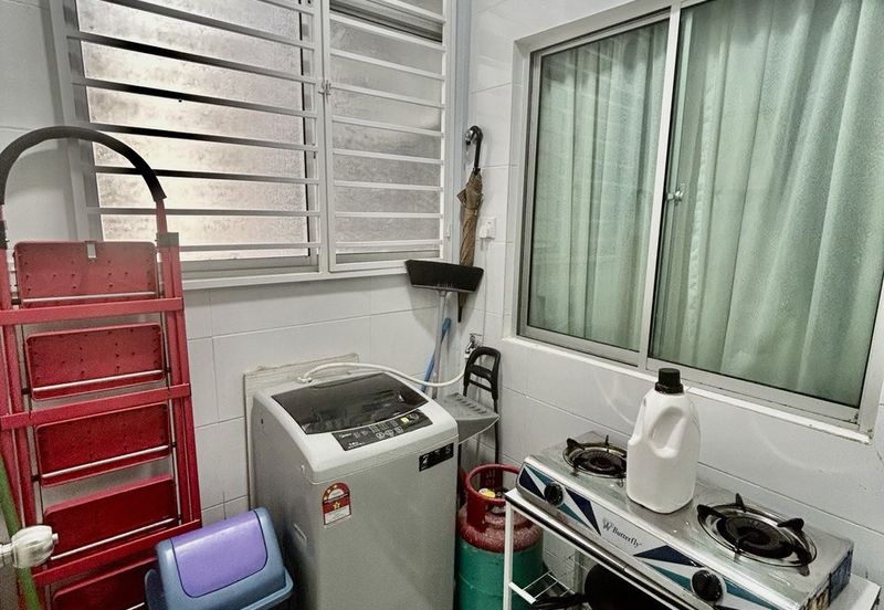 Savanna Executive Suites @ Southville City