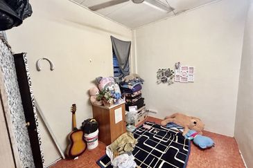 Pangsapuri Emas, Jalan Bidara 2, Taman Taming Emas, Kajang