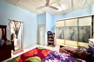 Taman Seroja, Bandar Baru Salak Tinggi