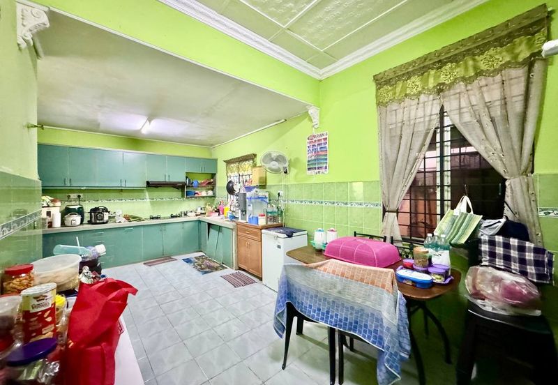 Taman Seroja, Bandar Baru Salak Tinggi