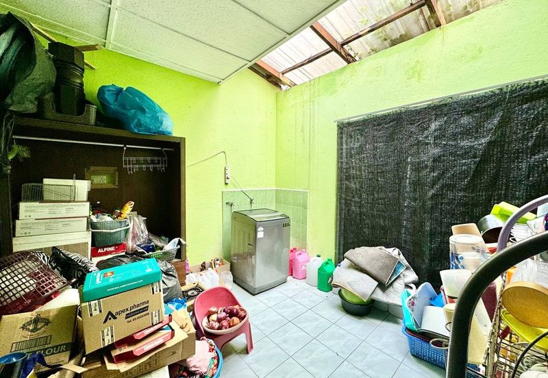 Taman Seroja, Bandar Baru Salak Tinggi