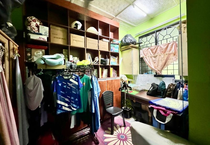 Taman Seroja, Bandar Baru Salak Tinggi