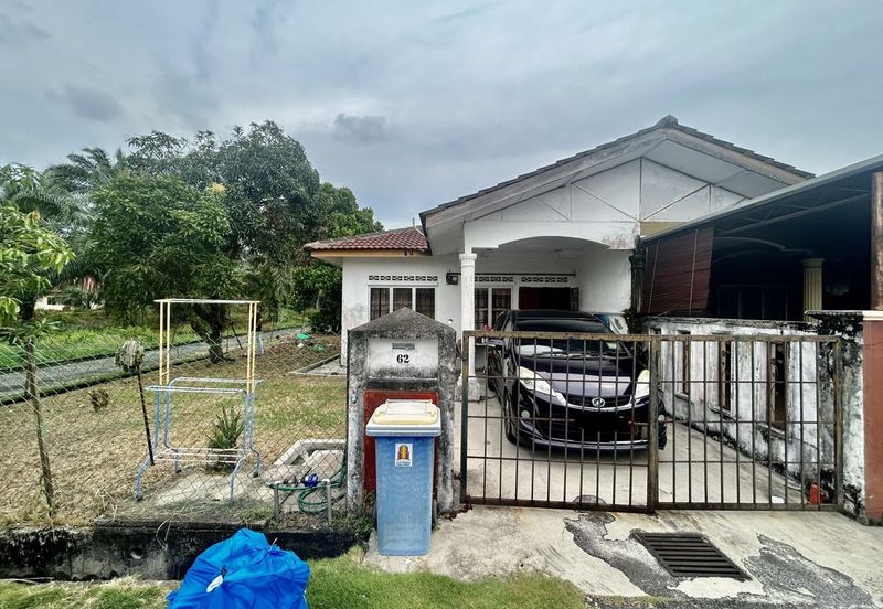 Taman Nakhoda, Jalan Bahtera