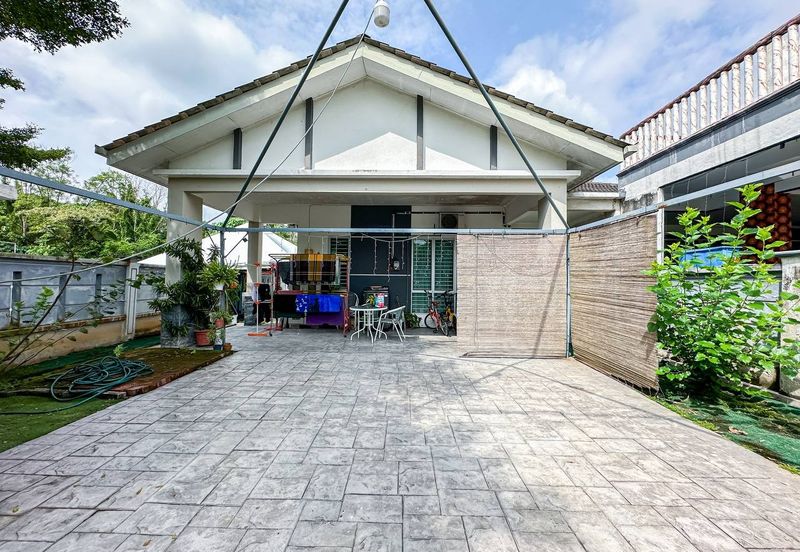 Taman Desa Saujana Langat