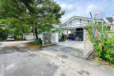 Taman Desa Saujana Langat