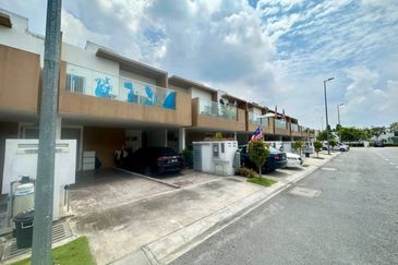 Casa Bluebell @ Cybersouth