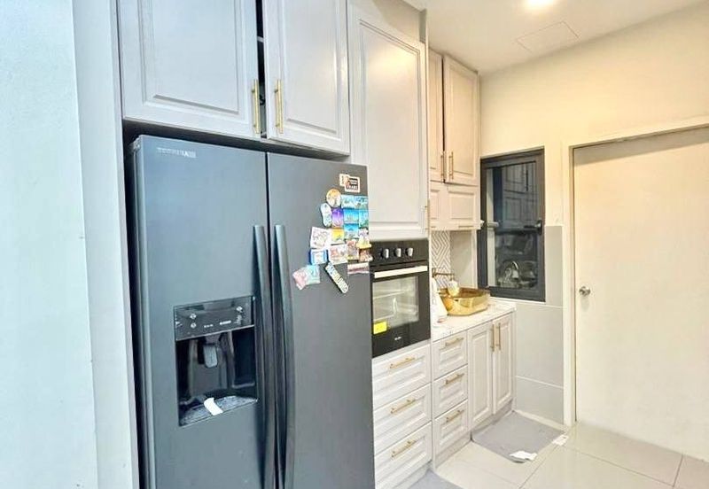 Crescent Park Townvilla