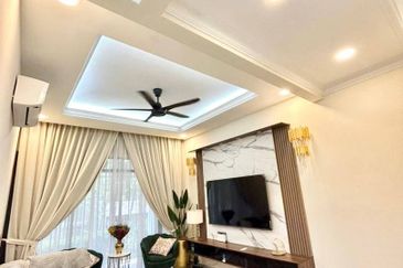 Crescent Park Townvilla