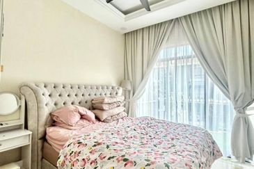 Crescent Park Townvilla