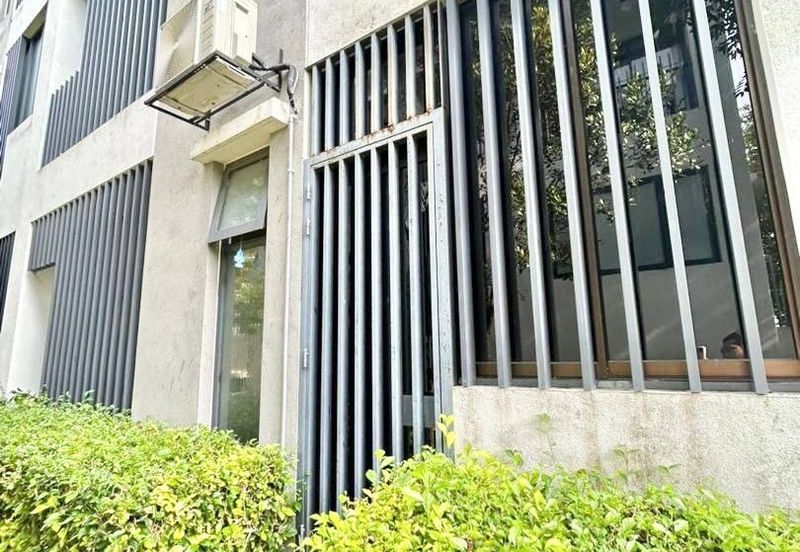 Crescent Park Townvilla