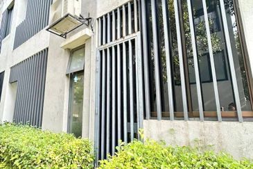 Crescent Park Townvilla