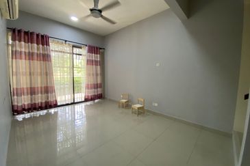 Crescent Park Townvilla