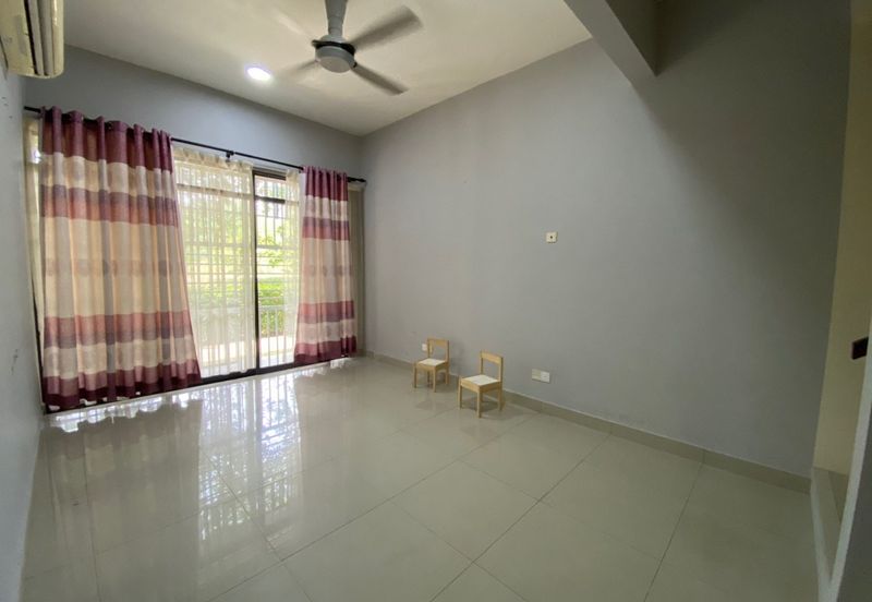 Crescent Park Townvilla