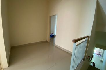 Crescent Park Townvilla