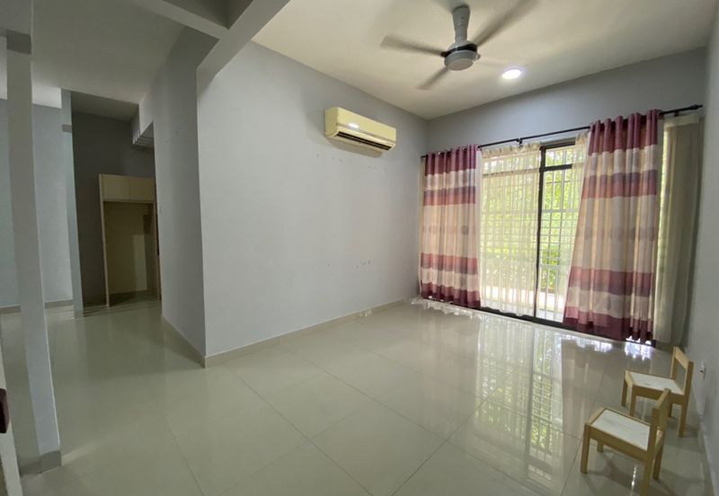 Crescent Park Townvilla