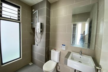 Crescent Park Townvilla