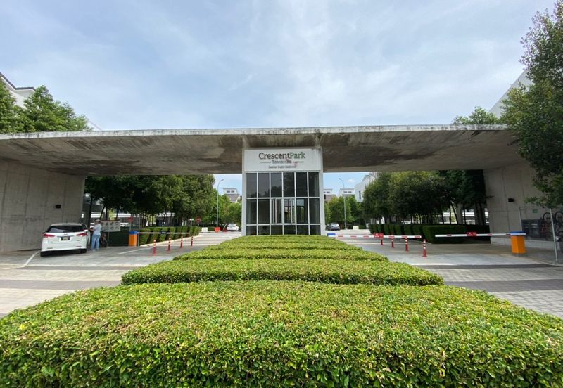 Crescent Park Townvilla