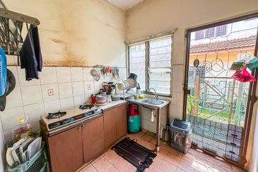 Taman Amanputra, Puchong South