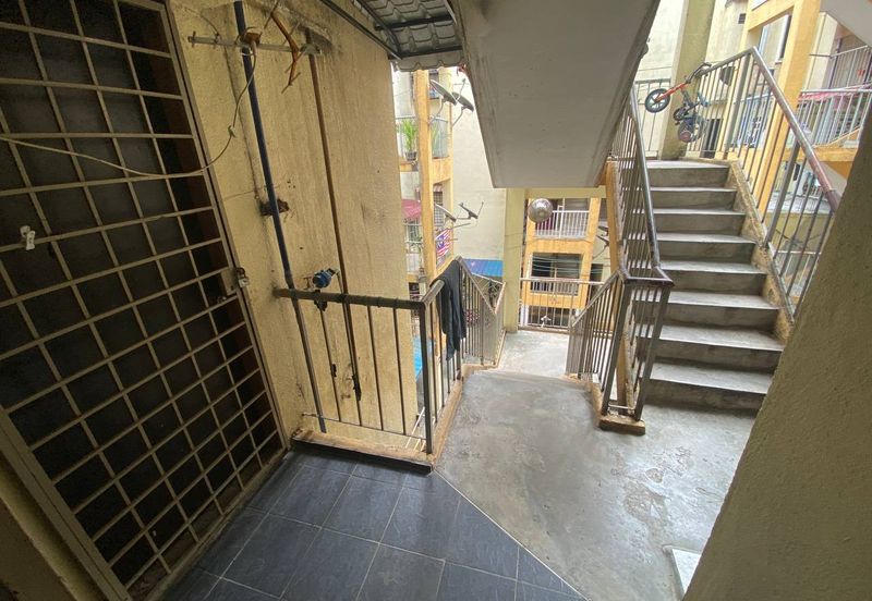 [DEKAT MASJID] Flat Blok E Desa Pandan Kg Pandan KL