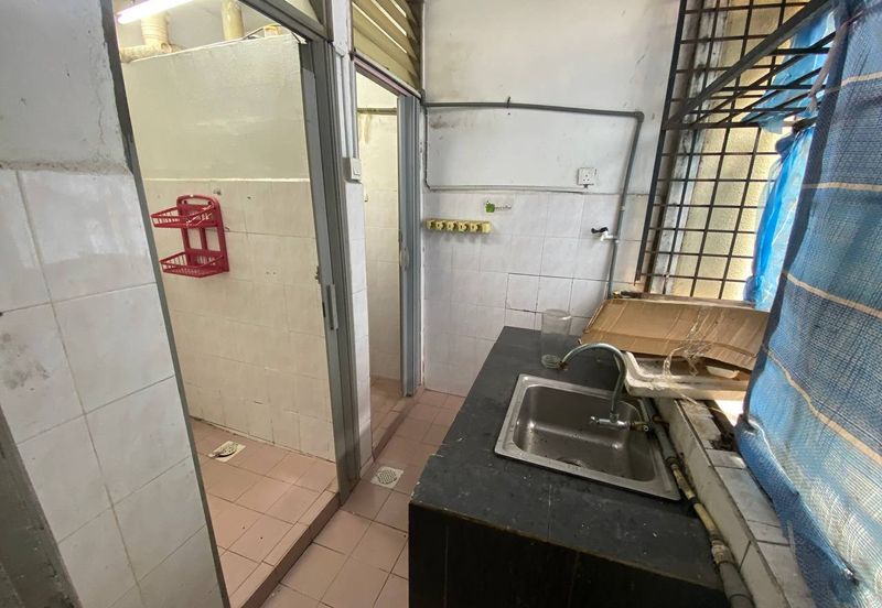 [DEKAT MASJID] Flat Blok E Desa Pandan Kg Pandan KL