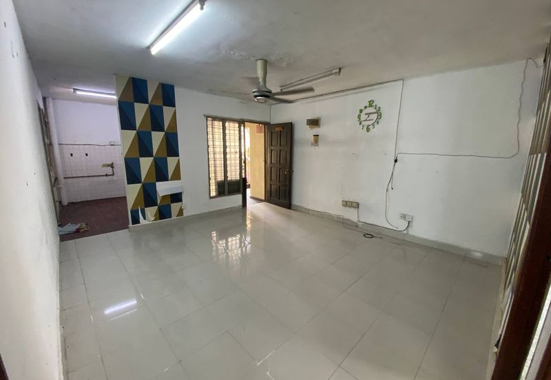 [DEKAT MASJID] Flat Blok E Desa Pandan Kg Pandan KL