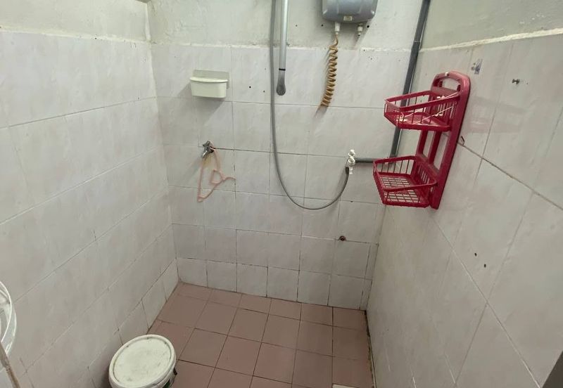 [DEKAT MASJID] Flat Blok E Desa Pandan Kg Pandan KL