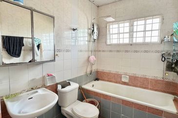 [Freehold] Double Storey Terrace Jln Anggerik Aranda Kota Kemuning Seksyen 31, Shah Alam