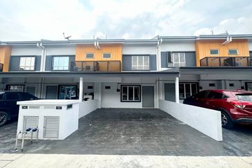 Ritma Perdana Townhouse @ LBS Alam Perdana