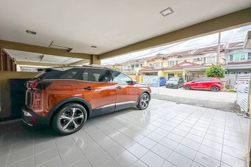 Double Storey Saujana Damansara, PJU 10, Petaling Jaya, Selangor