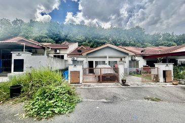 Taman Desa Kenanga 2