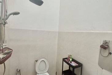 Taman Desa Kenanga 2