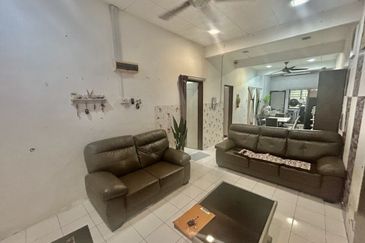 Taman Desa Kenanga 2