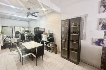 Taman Desa Kenanga 2