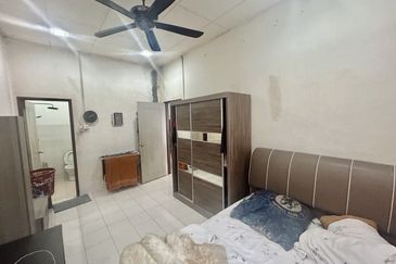 Taman Desa Kenanga 2