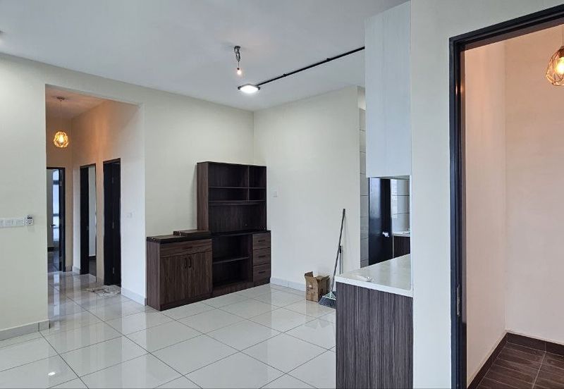 Aura Residence @ Precint 8