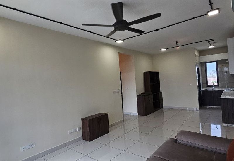 Aura Residence @ Precint 8