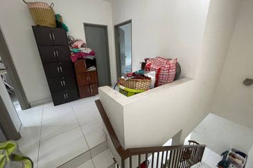 Seksyen 32, Shah Alam