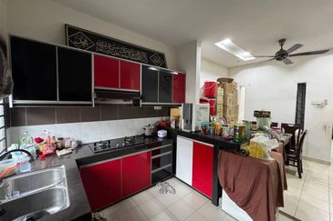 Seksyen 32, Shah Alam