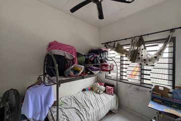 Seksyen 32, Shah Alam