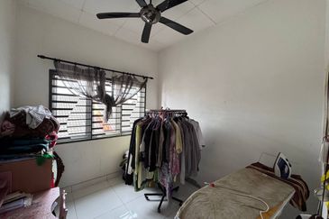 Seksyen 32, Shah Alam