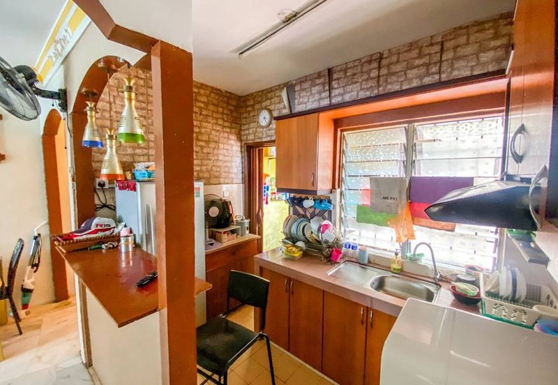 Residensi Warnasari 3