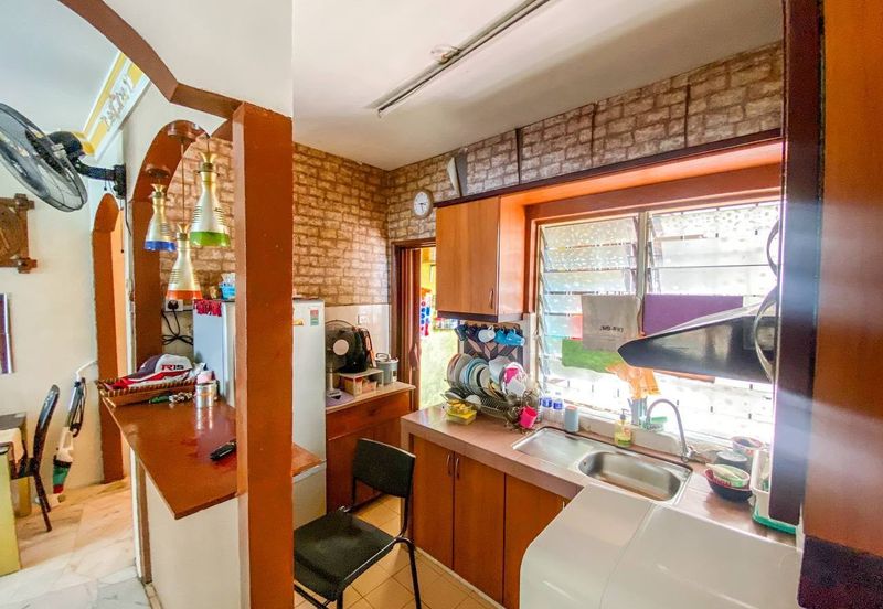 Residensi Warnasari 3