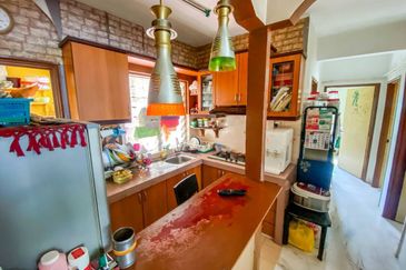 Residensi Warnasari 3