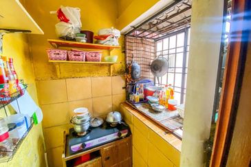 Residensi Warnasari 3