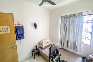 Residensi Warnasari 3