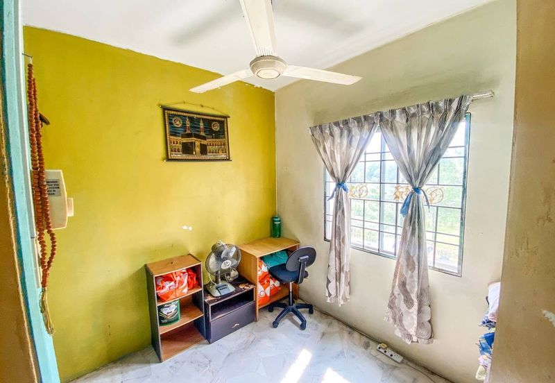 Residensi Warnasari 3