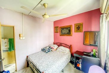 Residensi Warnasari 3